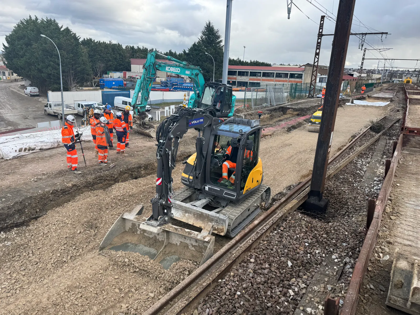 Plusieurs entreprises sur une même emprise ferroviaire